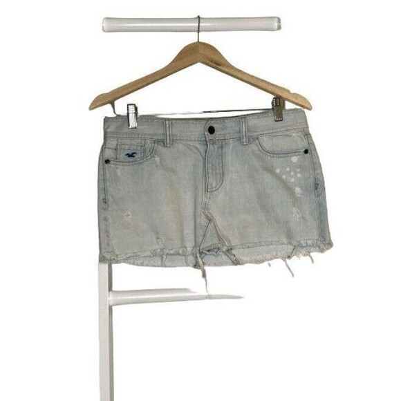 Hollister Skirt Womens 5 Blue Distressed Light Wash Denim Frayed Bottom w Pocket - Picture 1 of 7